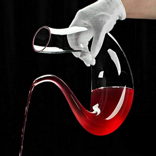 Swan Crystal Wine Decanter Bottle